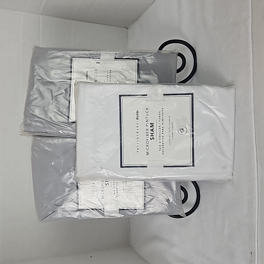 Pottery Barn Dorm NWT Gray White Microfiber 3 Pintuck Standard Pillow Shams